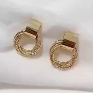 MSimple Stud Earrings, Fashion Geometric Multi-layer Circle Earrings